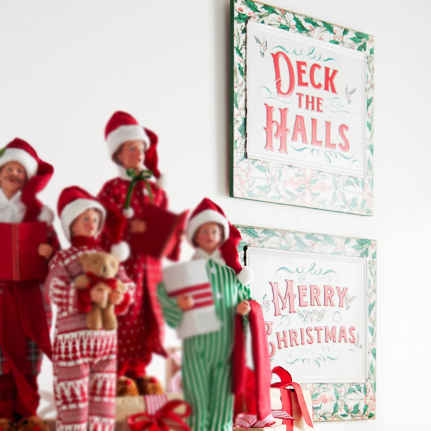 Raz 16.75" Holiday Greetings Embossed Wall Signs Set Of 2 4312381 3 Raz 16.75" Holiday Greetings Embossed Wall Signs Set Of 2 4312381