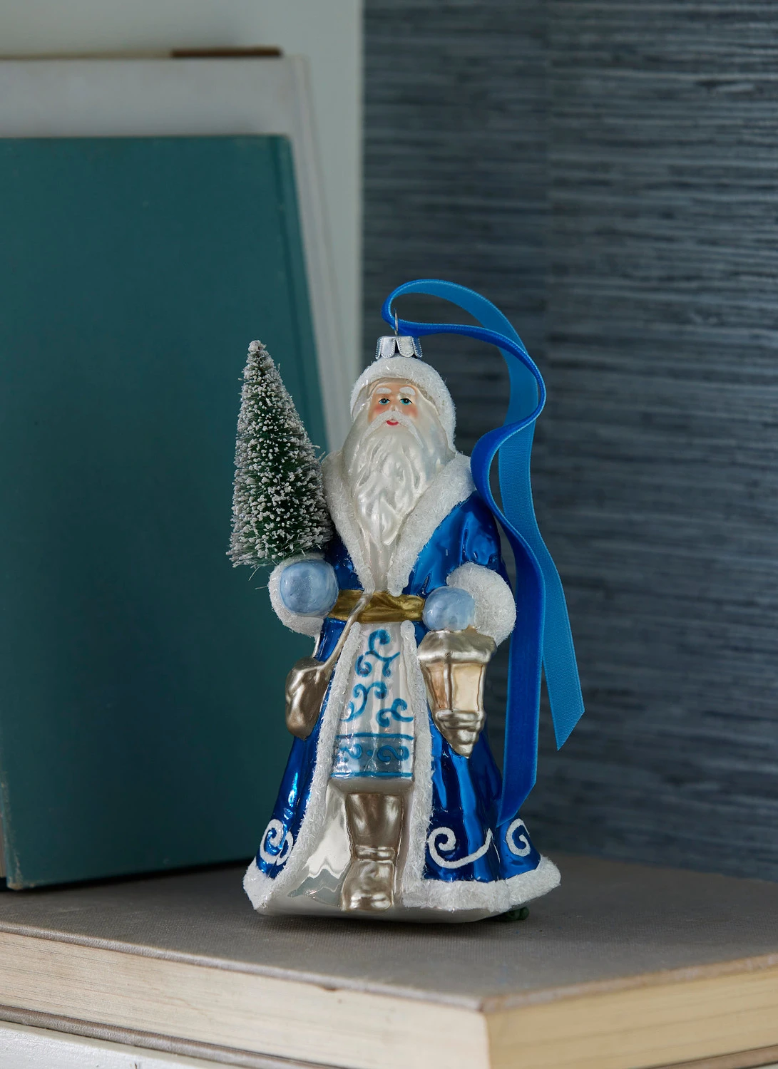 Raz 7" Delft Santa With Tree Ornament 4352894 3 Raz 7" Delft Santa With Tree Ornament 4352894