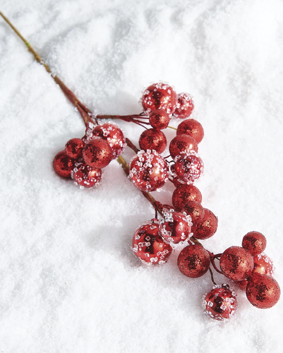 Raz 27" Red Iced Ball Christmas Tree Spray F4206873 3 Raz 27" Red Iced Ball Christmas Tree Spray F4206873